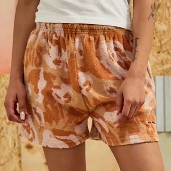 [INTEREST CHECK] Urban Outfitters iets frans... Towelling Shorts ASO Maxton Hall - Picture 3 of 13